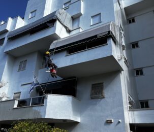 שיפוץ חזית לאחר נזקים ממלחמה בראשון לציון, דליה 8